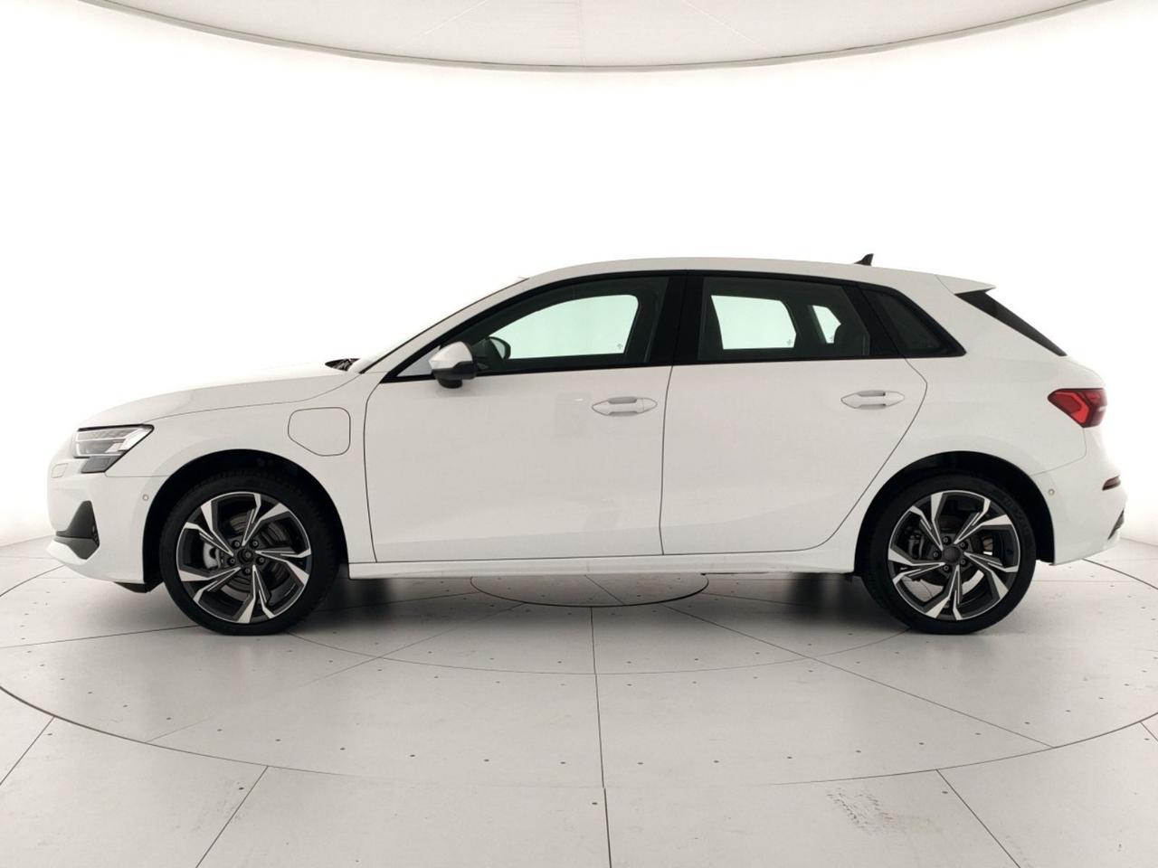 Audi A3 sportback 1.5 tfsi e business advanced 204cv s-tronic