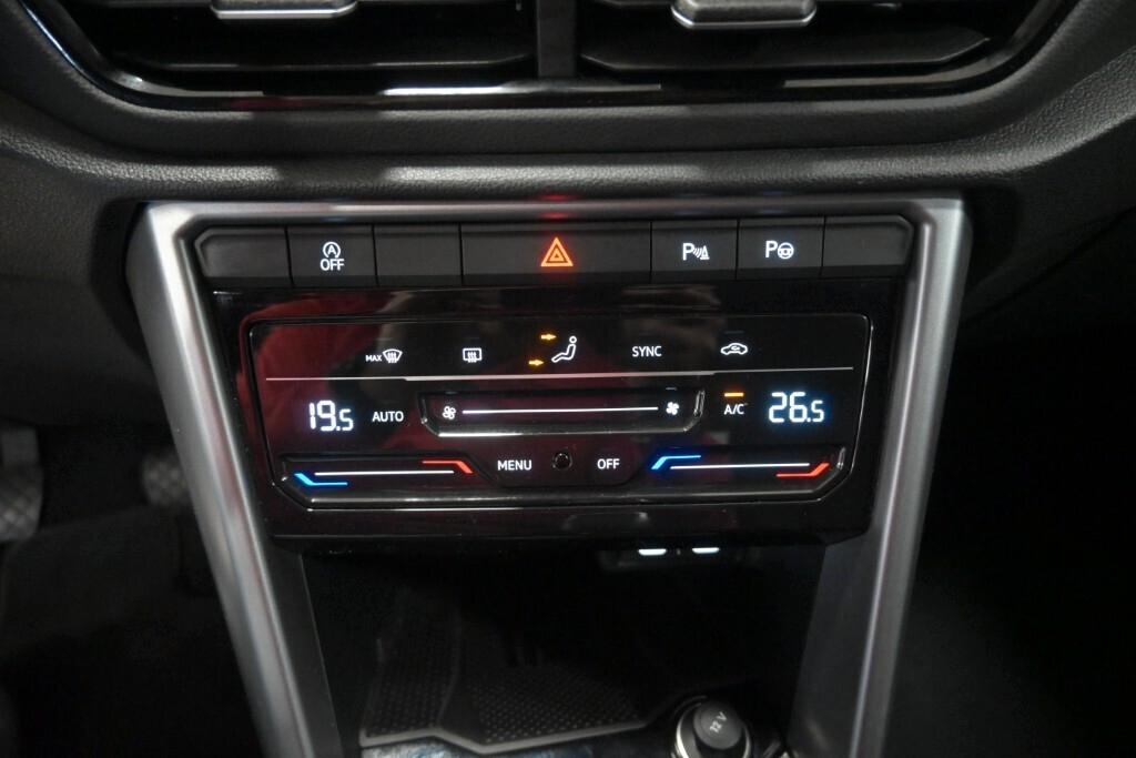 VOLKSWAGEN T-ROC 2.0 TDI 115CV 6M. SCR LIFE ( FARI LED - ADAPTIVE CRUISE - DIGITAL COCKPIT - NAVI - APP CONNECT - PARK ASSIST - TETTO BICOLORE )