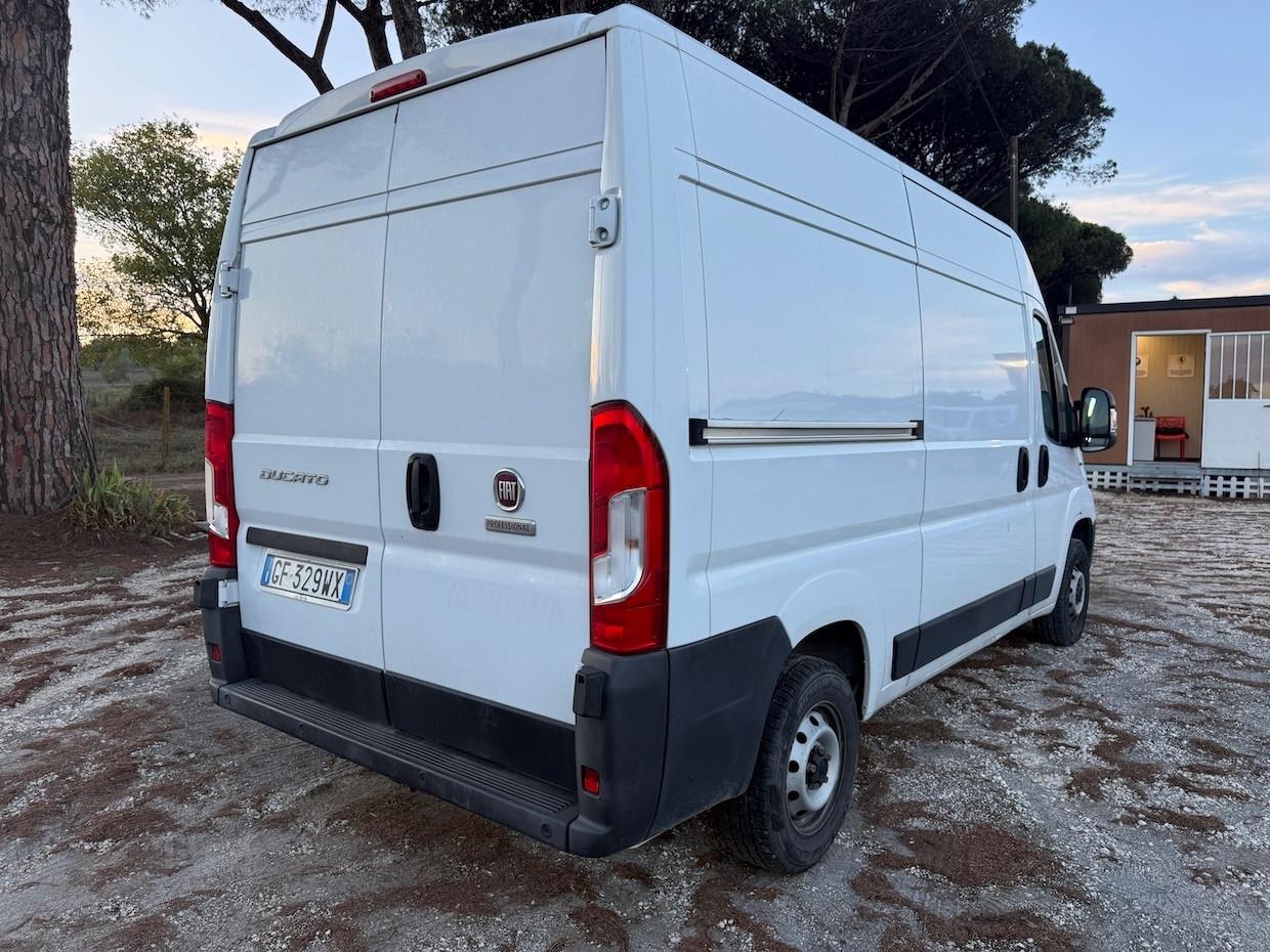 Fiat Ducato 33 2.3 mjt 140CV