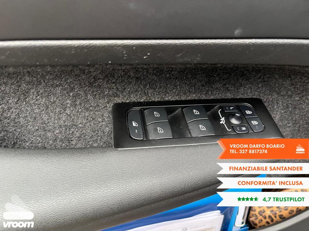 VOLVO XC40 (2017-->) XC40 T2 Geartronic Momentum