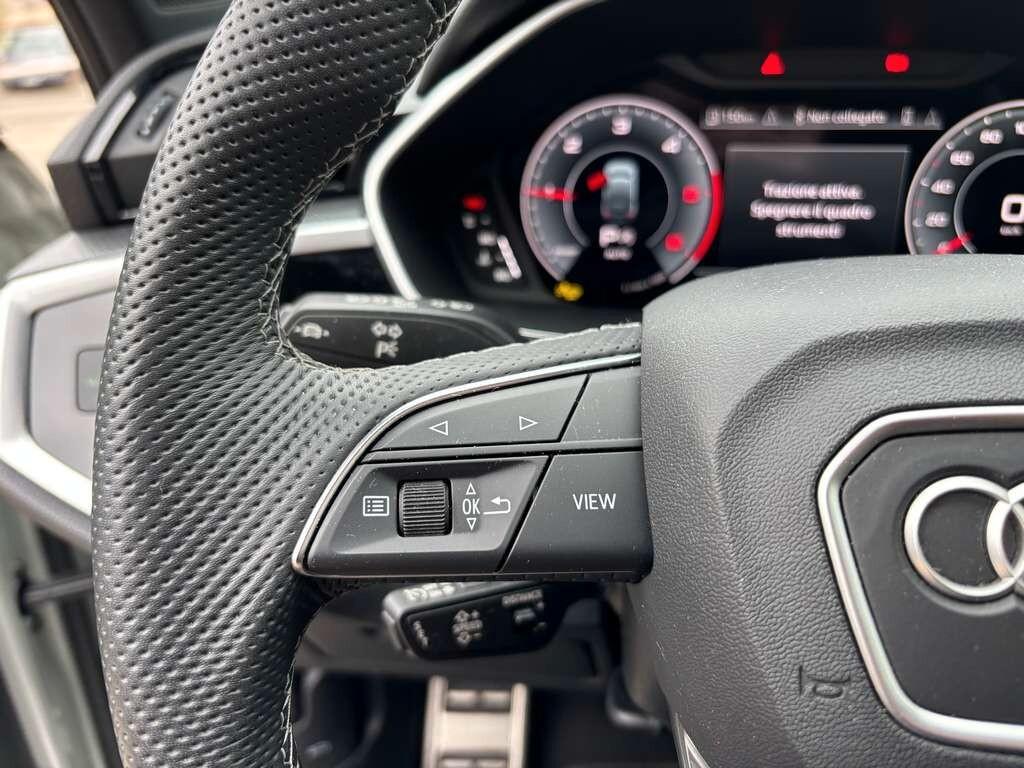 Audi Q3 SPB 35 TDI S tronic line edition 2025 / KM 24.000 IVA ESPOSTA Tua a solo 439 Euro al mese