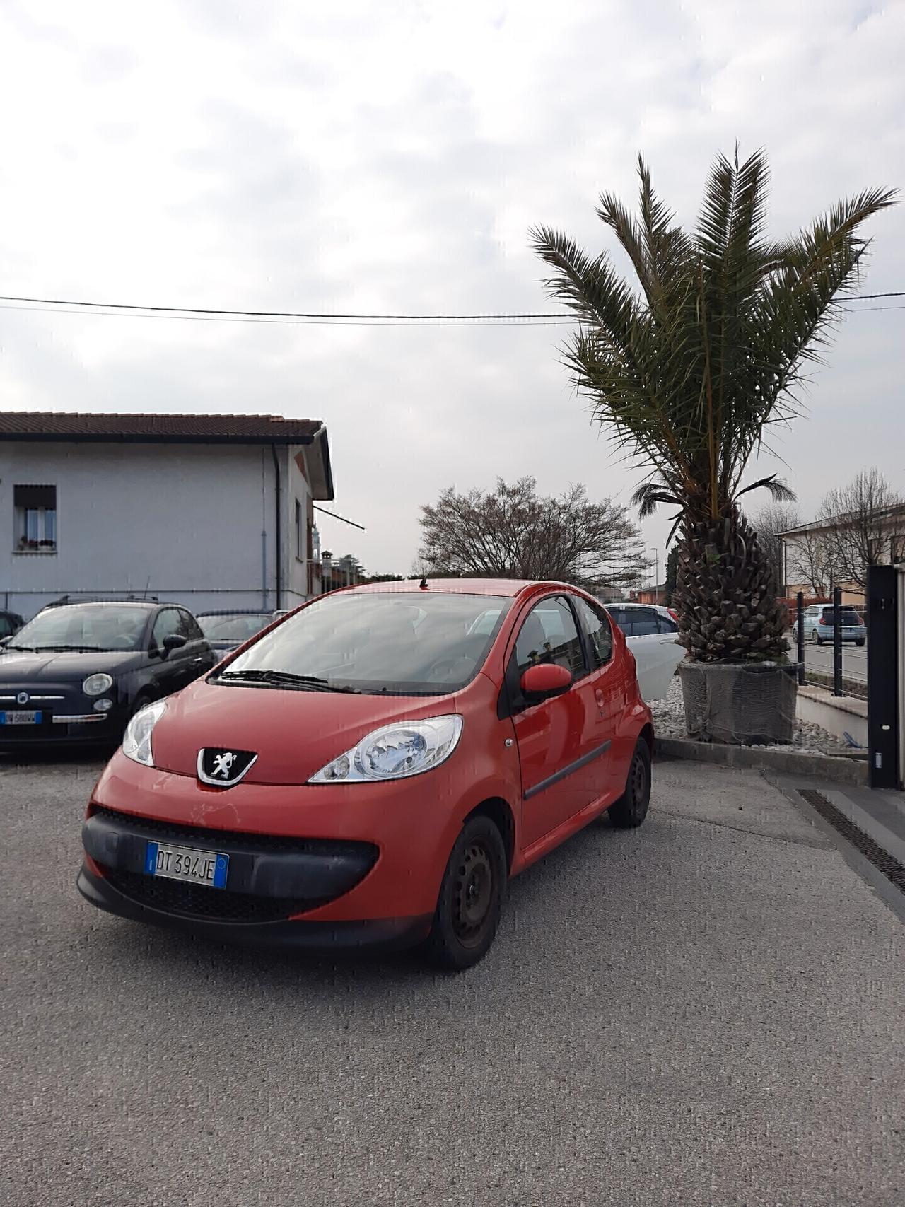 Peugeot 107 1.0 68 CV 12 mesi garanzia