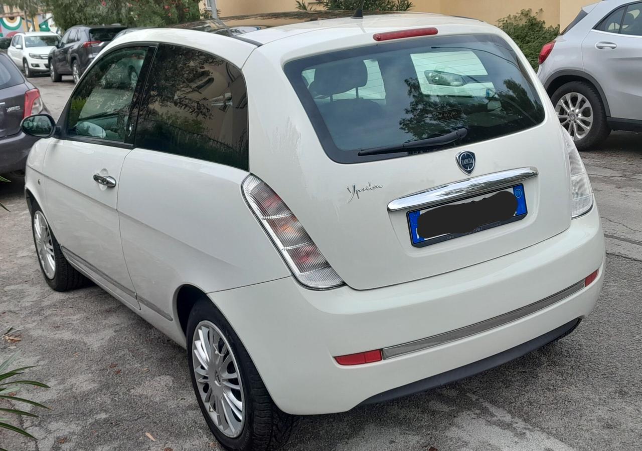 Lancia Ypsilon 1.2 Argento