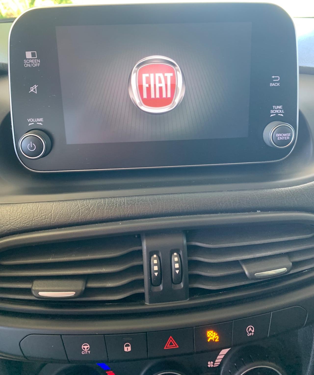 Fiat Tipo 1.6 Mjt S&S SW Lounge 90000 KM