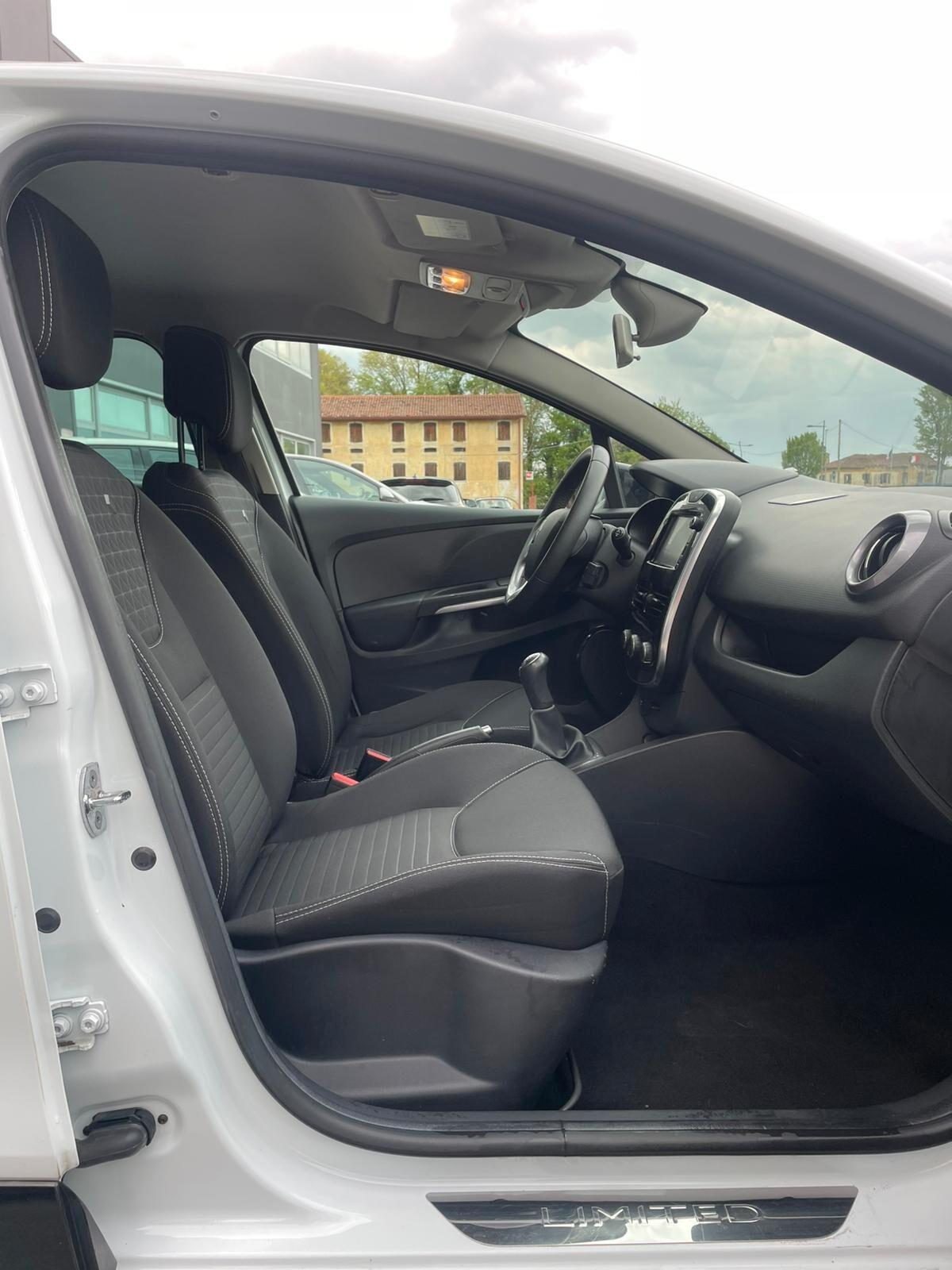 Renault Clio 1.2 Neopatentati