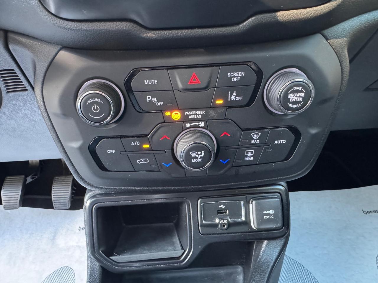 Jeep Renegade 1.0 T3 Limited Night Eagle Pack