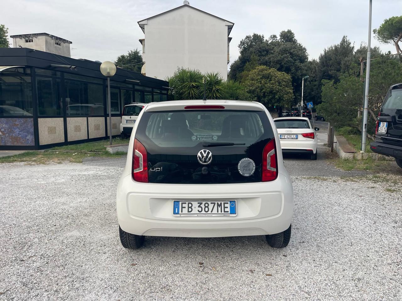 VOLKSWAGEN UP - SOLO 55 000 KM - UNICO PROPRIETARIO