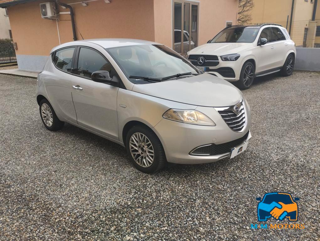 Lancia Ypsilon 5 Porte Ypsilon 1.2 8v Gold c/CL 69cv E6