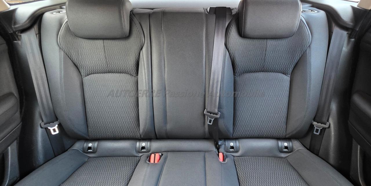 Land Rover Range Evoque 2.0 TD4 150 CV 5p. Pure