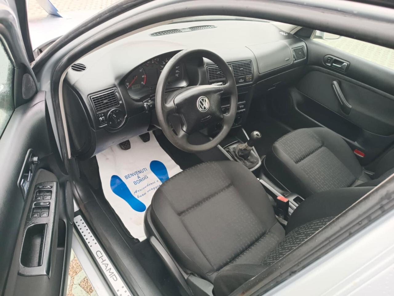 Volkswagen Golf 1.4 16V cat 5 porte