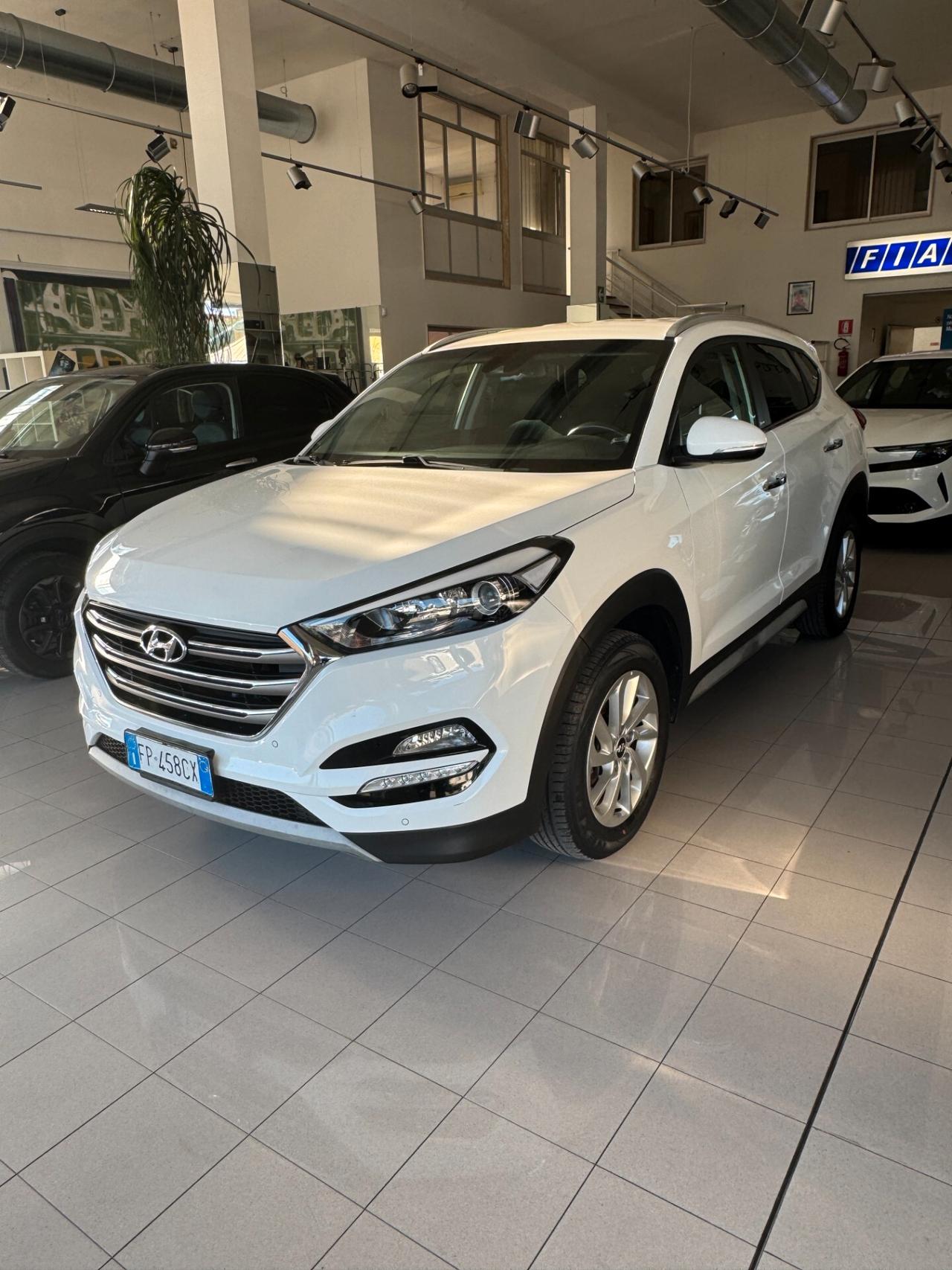 HYNDAI TUCSON 1.7 CRDi XPossible