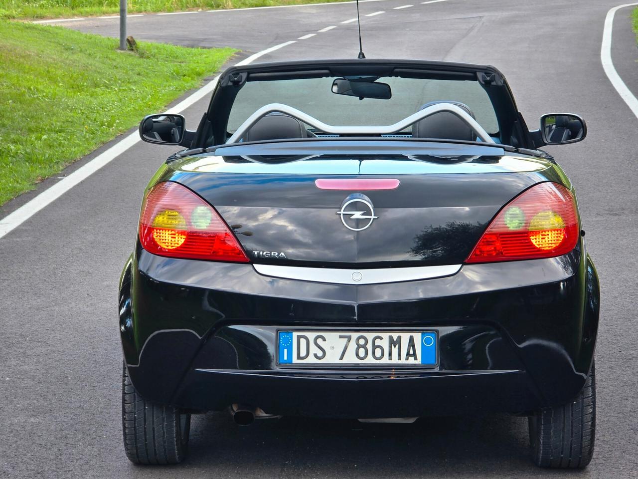 Opel Tigra TwinTop 1.4 16V Sport