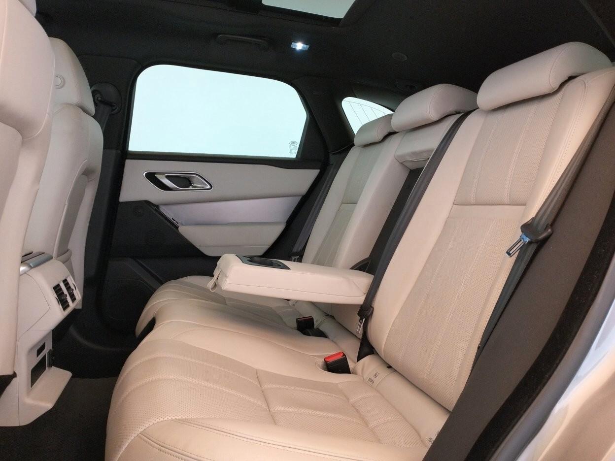 Land Rover Range Rover Velar 2.0d i4 mhev R-Dynamic HSE 4wd 204cv auto - IVA ESPOSTA