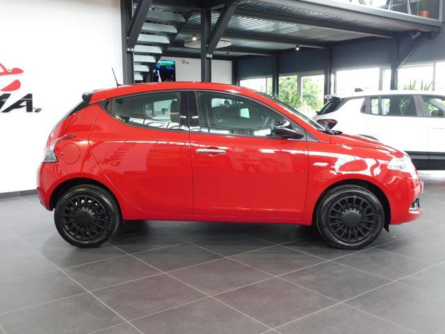 LANCIA Ypsilon 1.0 FireFly 5 porte S&S Hybrid ADATTA A NEO PAT.