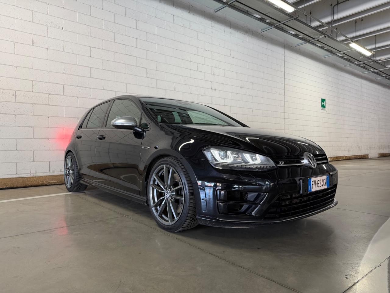 Volkswagen Golf R 2.0 5p.