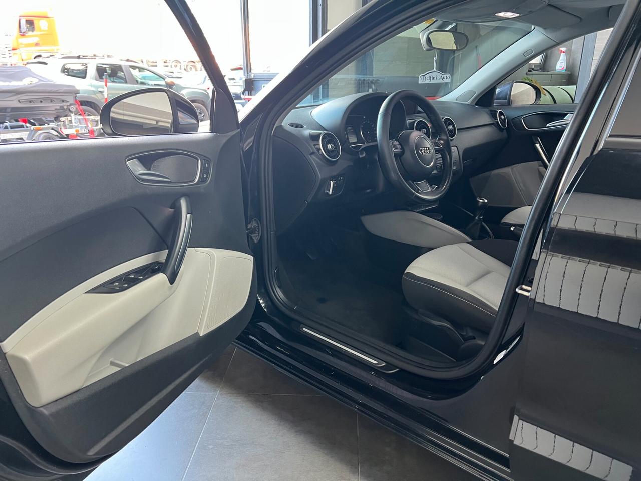 Audi A1 1.2 TFSI Attraction