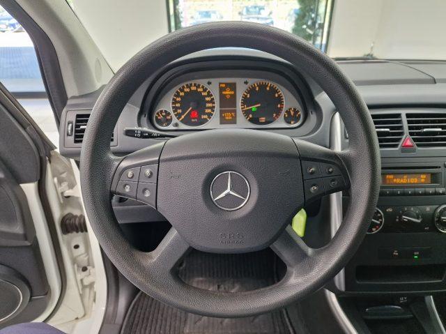 MERCEDES-BENZ B 180 BlueEFFICIENCY Executive