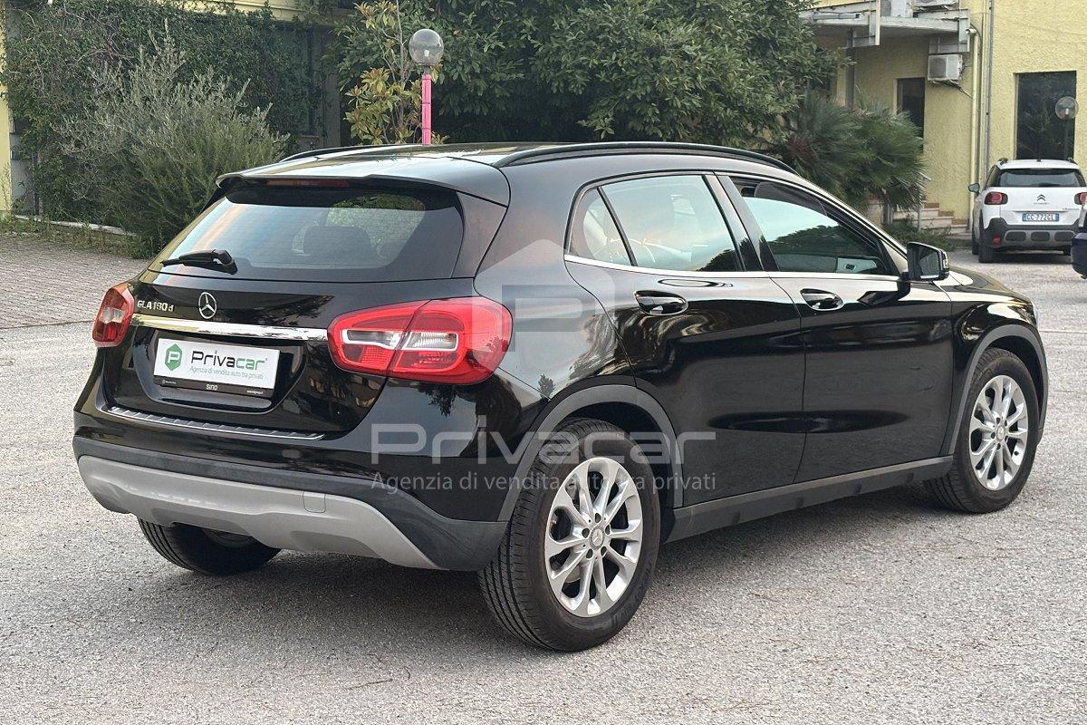 MERCEDES GLA 180 d Business