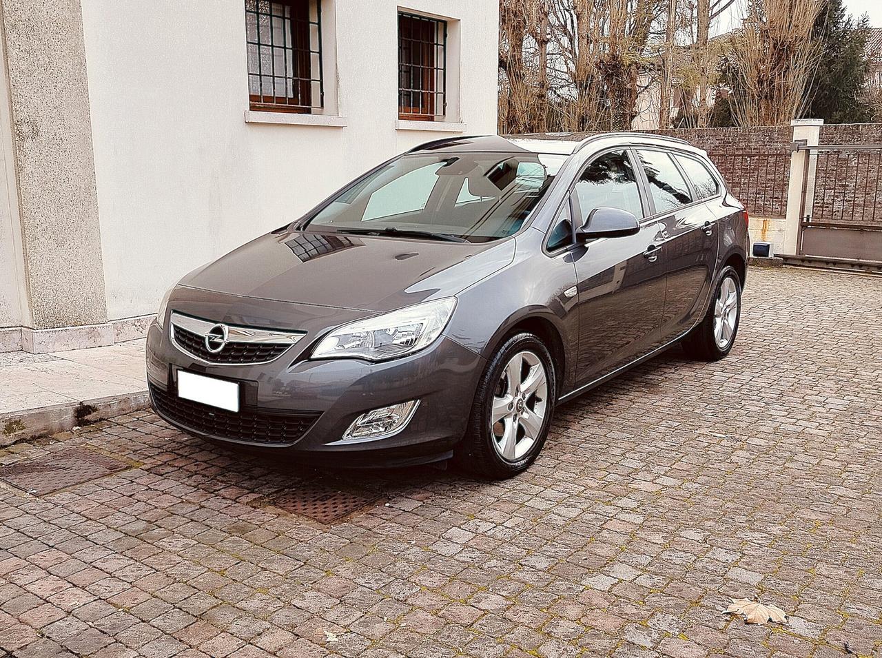 Opel Astra 1.7 CDTI 110CV Sports Tourer Elective