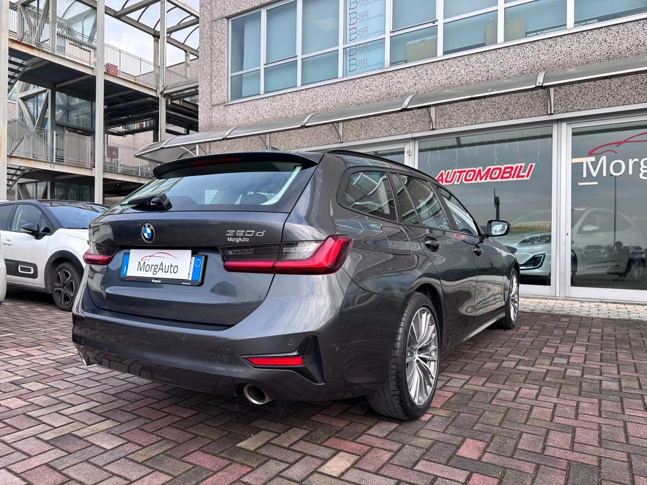 BMW 320d Touring xDrive AUTOMATICA EURO6D! PELLE!