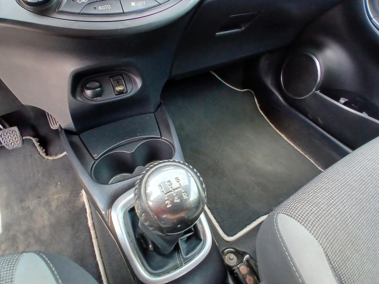 Toyota Yaris 1.0 72 CV 5 porte Active