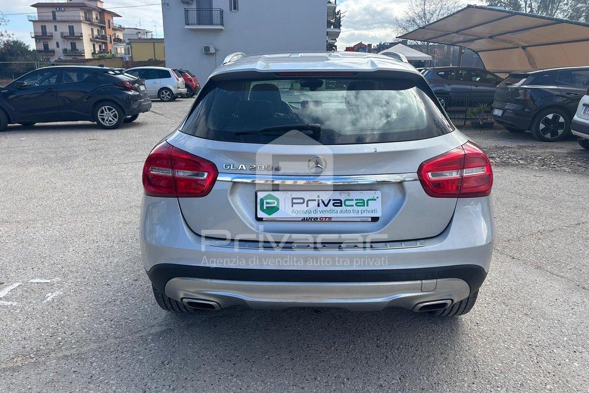 MERCEDES GLA 200 d Automatic Enduro Activity