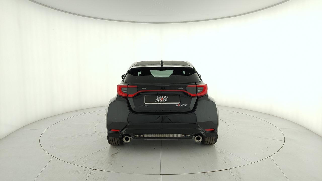 TOYOTA GR Yaris 1.6 Circuit dat-8
