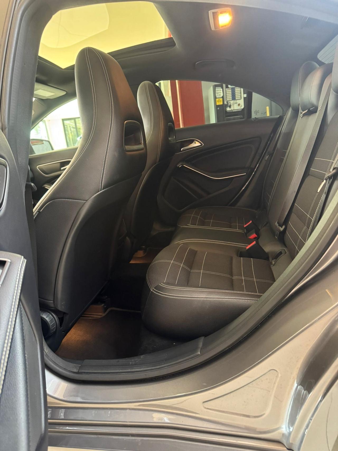 Mercedes-benz CLA 180 Sport Automatic