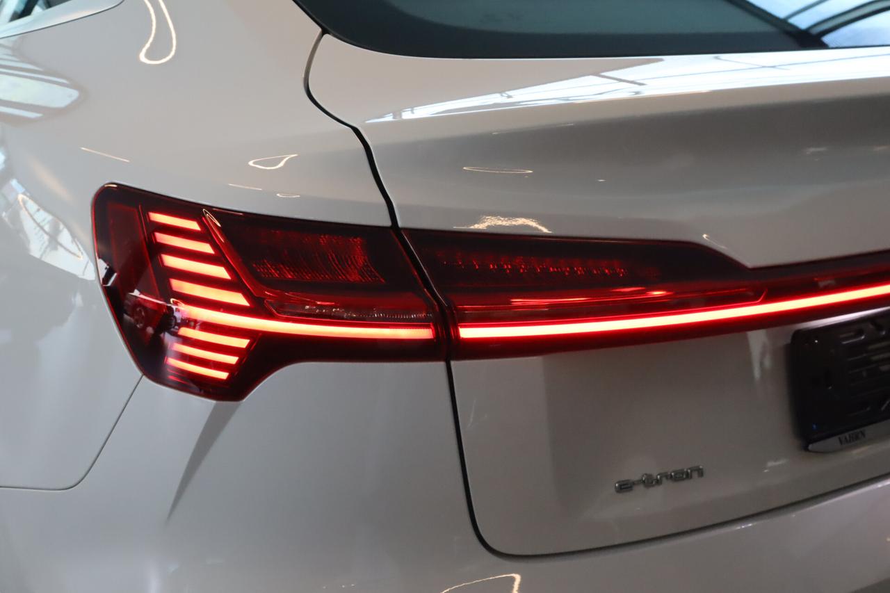 Audi eTron 55 408 CV QUATTRO S-LINE GANCIO 360 CAMERA MEMORY 21"
