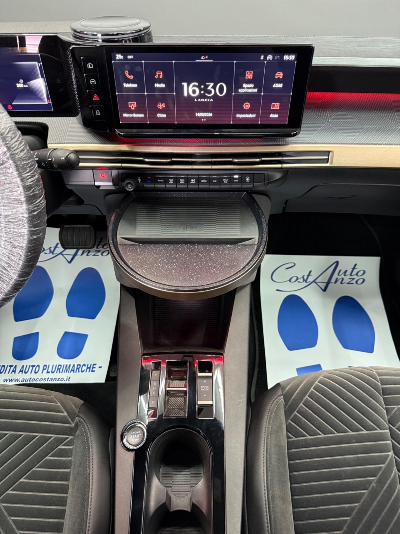 Lancia Ypsilon 1.2 Hybrid Edizione Cassina