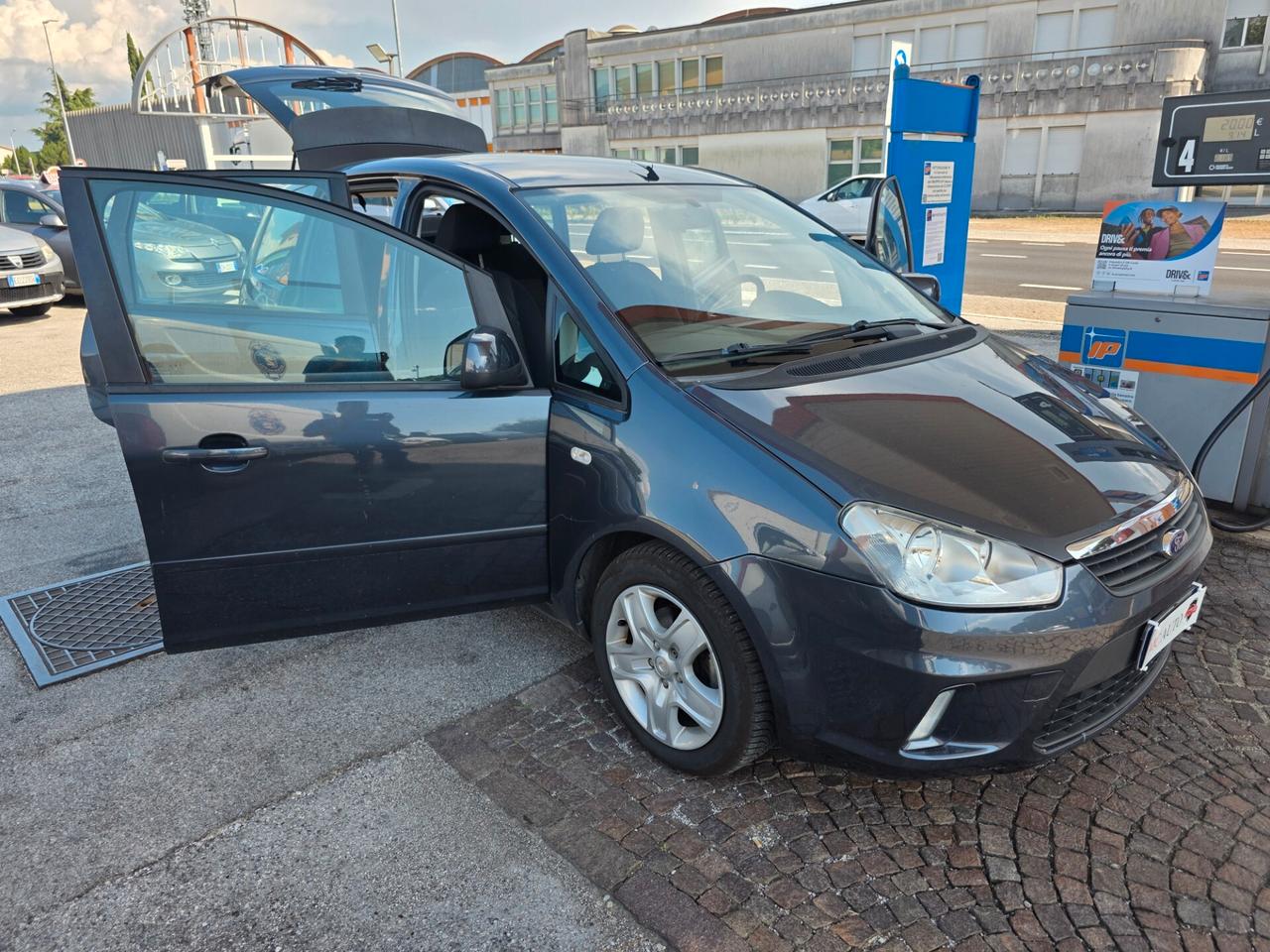 Ford C-Max 1.6 TDCi 110 CV Titanium con 256.000km