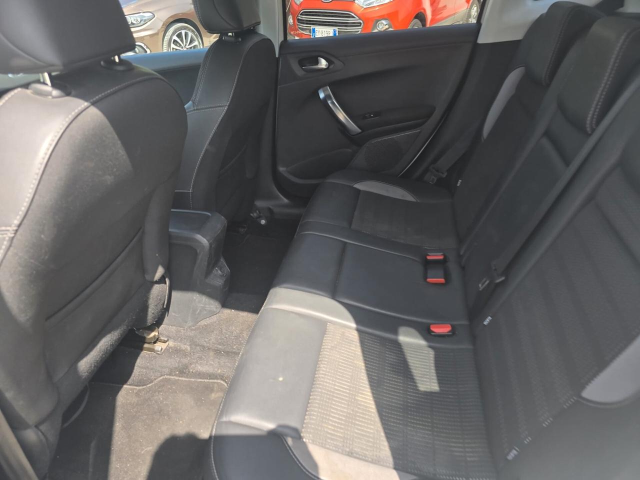 Peugeot 2008 BlueHDi 120 EAT6 S&S Black Matt