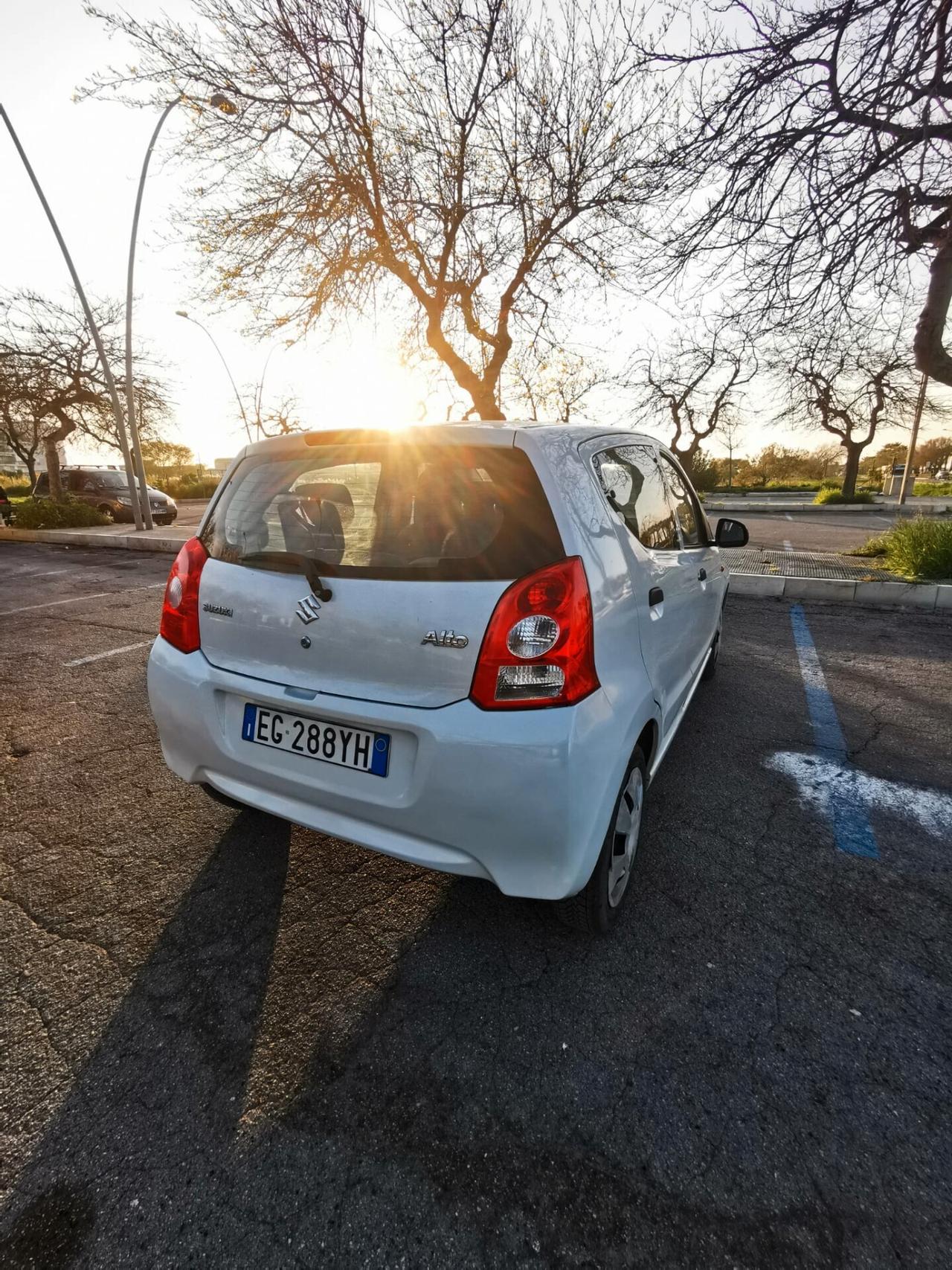 Suzuki Alto 1.0 GL con solo km.138000