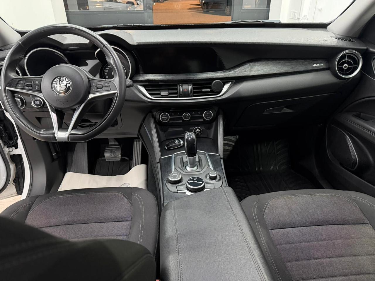 Alfa Romeo Stelvio 2.2 AT8 160cv Q2 Sport Tech