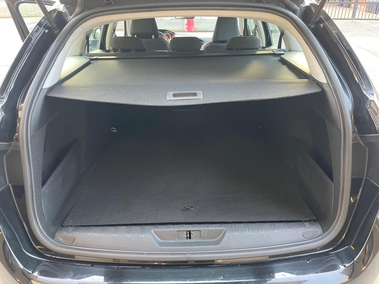 Peugeot 308 PureTech Turbo 130 S&S SW Allure