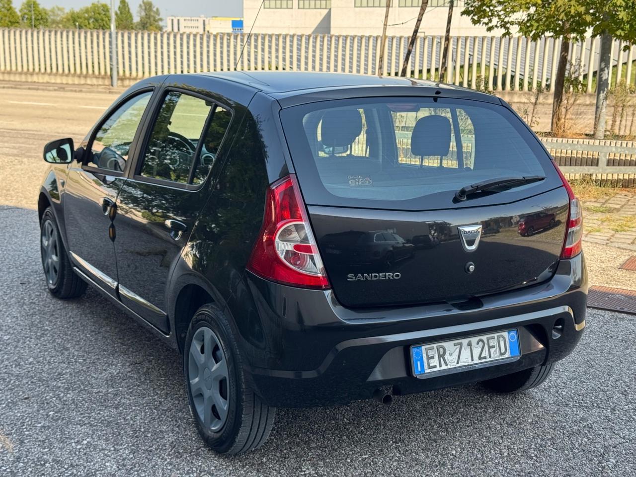 Dacia Sandero 1.2 GPL 75CV