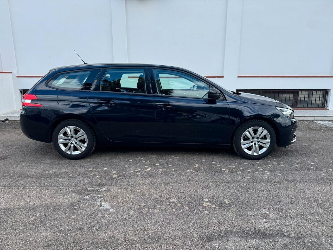 Peugeot 308 BlueHDi 130 S&S EAT8 SW Business