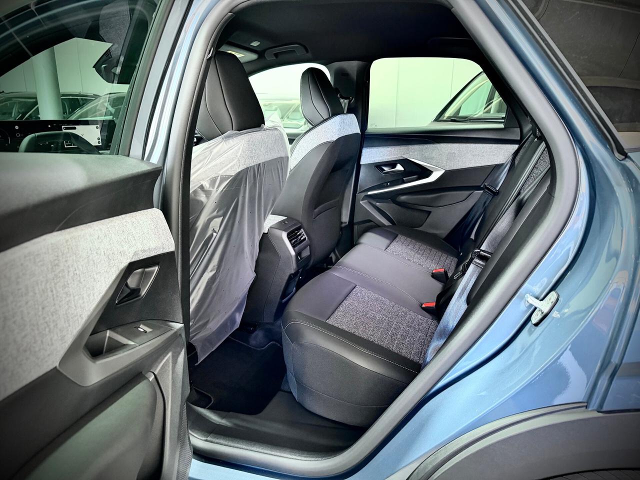 Peugeot 3008 1.2 Hybrid 145CV E-DCS6 Allure KM0