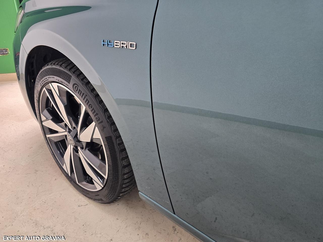 PEUGEOT 308sw 225cv HYBRID ALLURE IVA DEDUCIBILE