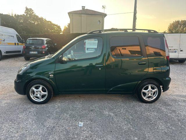 TOYOTA Yaris Verso 1.3i 16V cat Sol