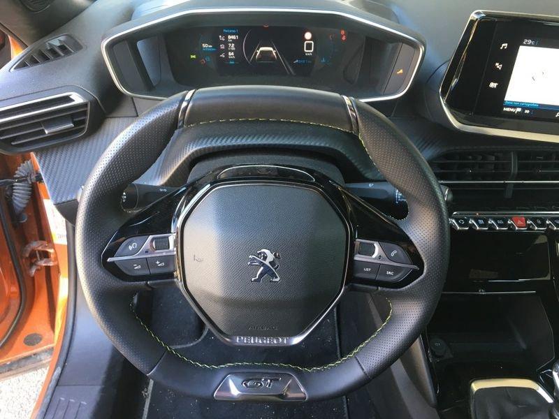 Peugeot 2008 PureTech 130 GT NAVI + CAMERA + 3D