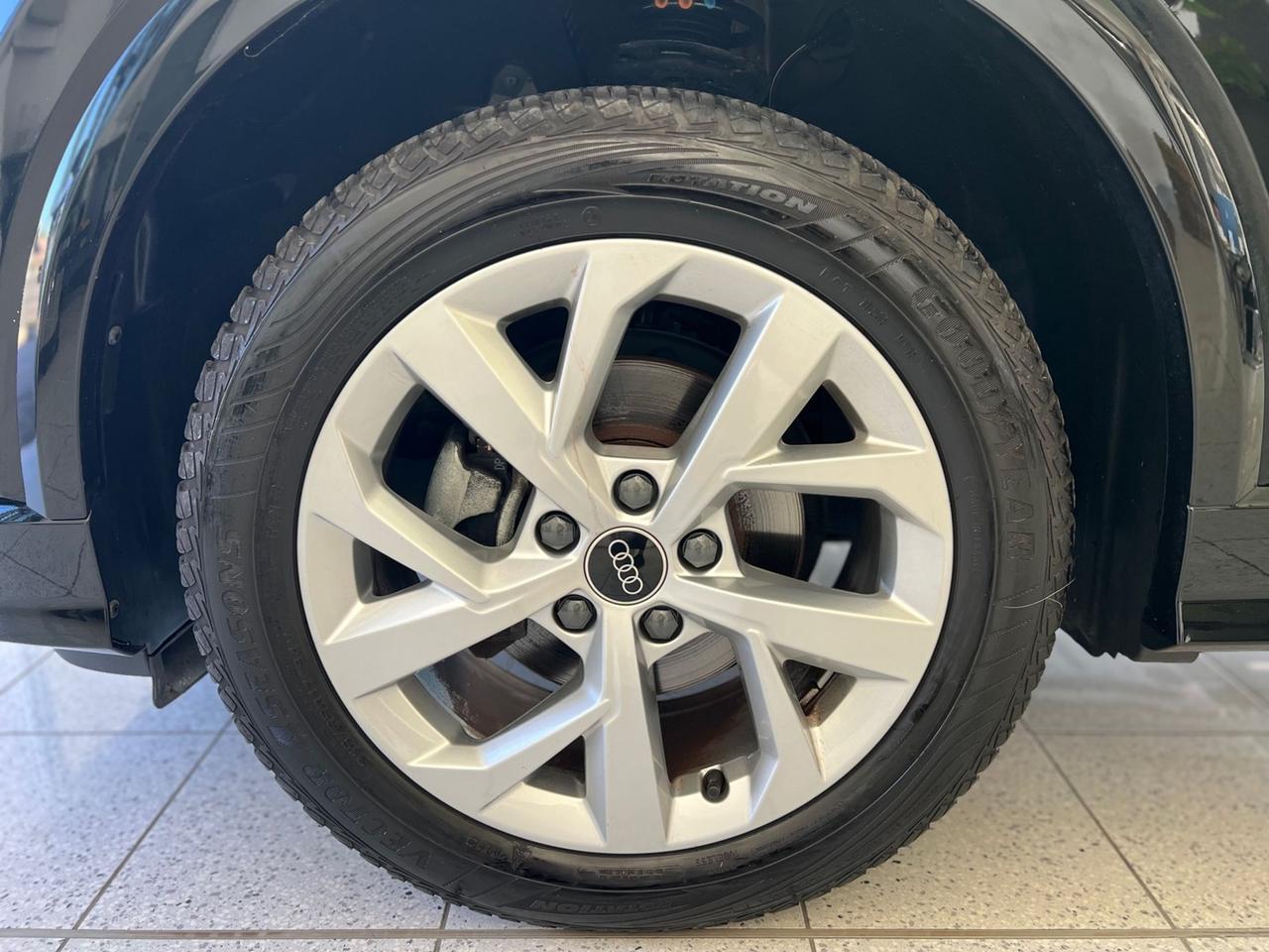 AUDI Q2 I 2021 35 1.5 tfsi S line edition - PARI AL NUOVO!