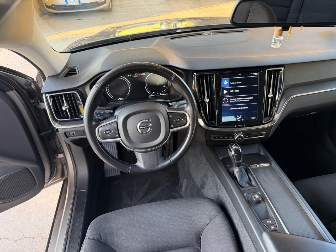 Volvo V60 D3 Business Navigatore 150cv - 2019