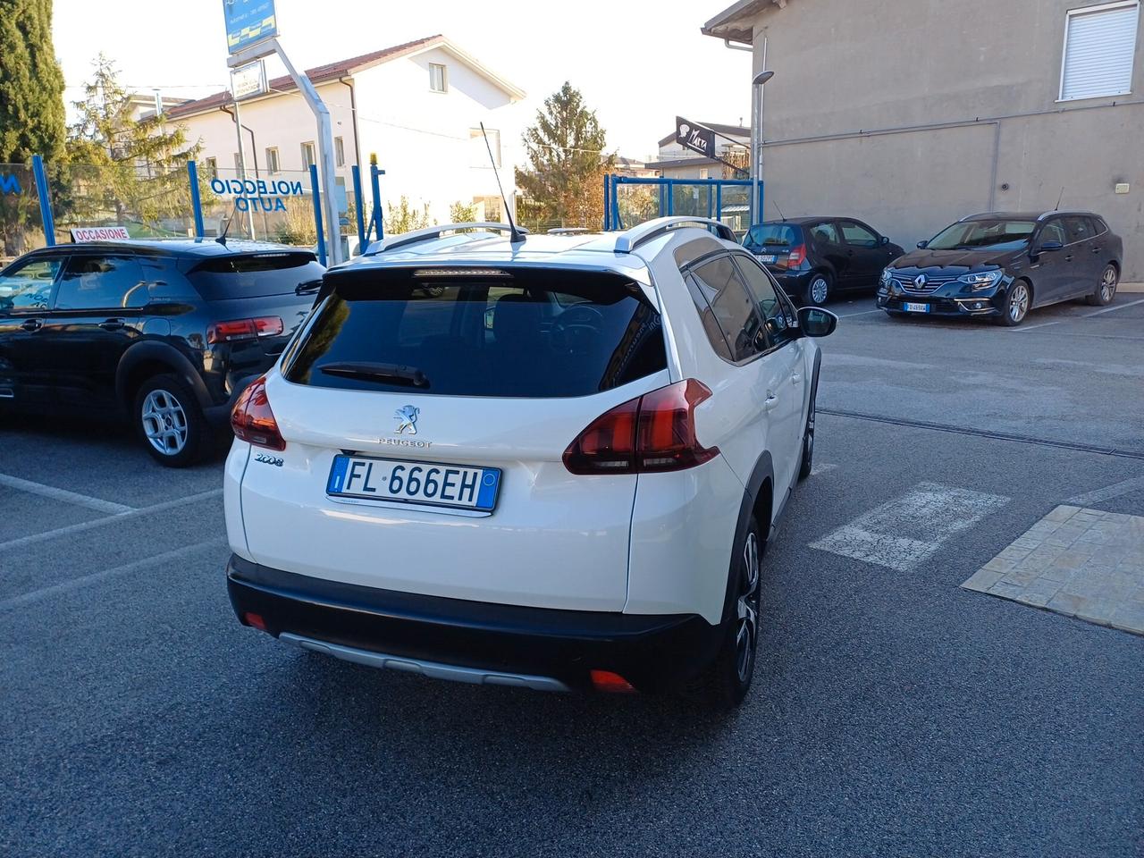 Peugeot 2008 PureTech Turbo 110 EAT6 S&S Black Matt