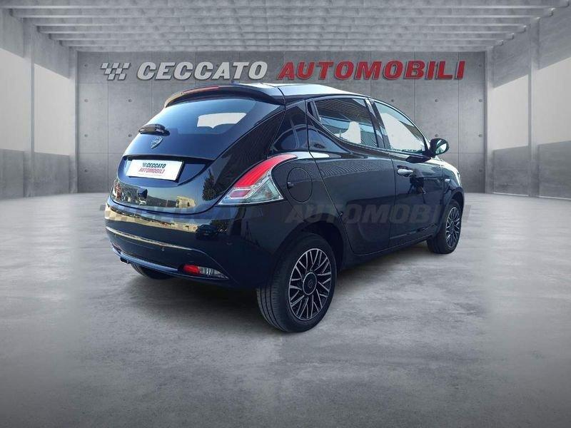 Lancia Ypsilon Ypsilon 1.0 firefly hybrid Platino s&s 70cv