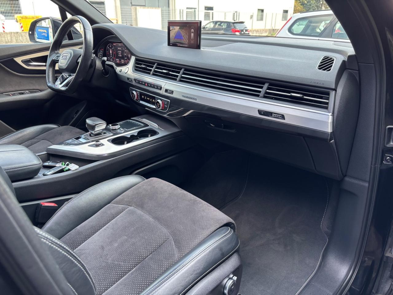 Audi Q7 3.0 TDI 272 CV quattro S LINE,TAGLIANDI CERTIFICATI