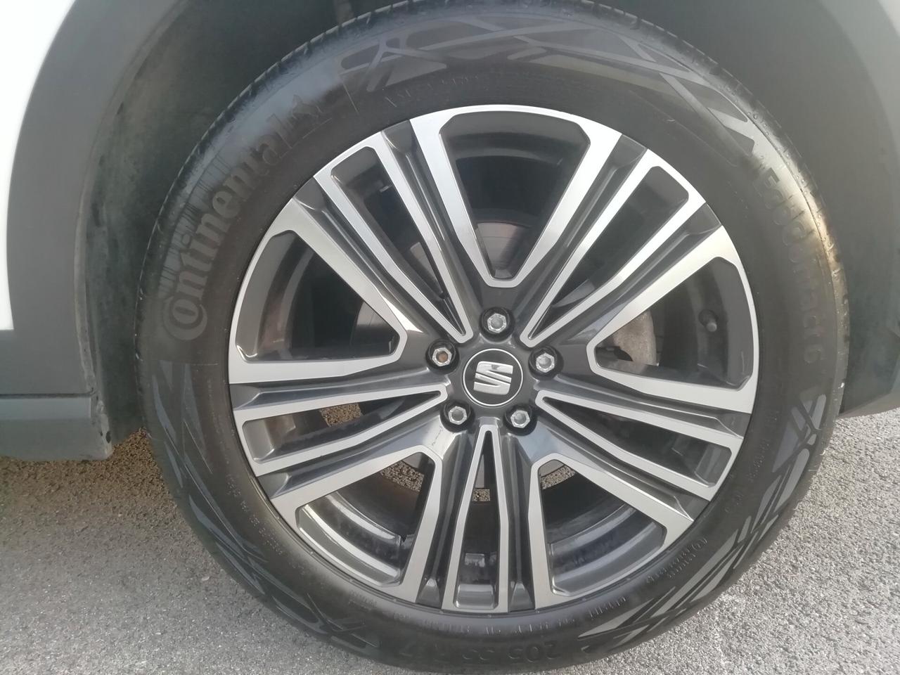 Seat Arona 1.0 TGI XCELLENCE "Fari LED"