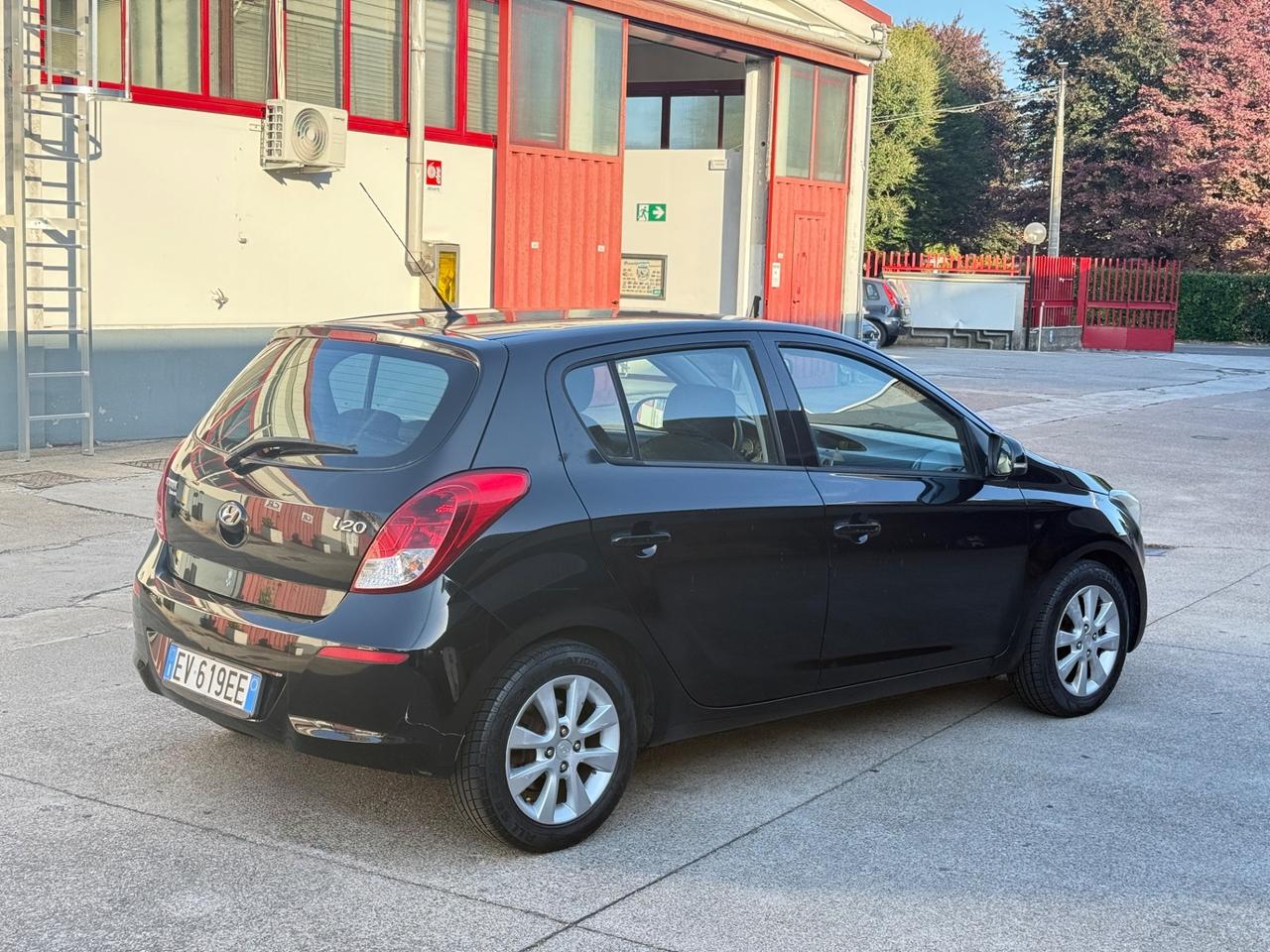 Hyundai i20 1.2 5p. Econext Sound Edition