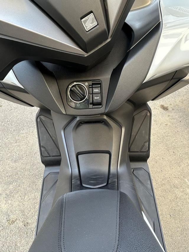 HONDA Forza 350