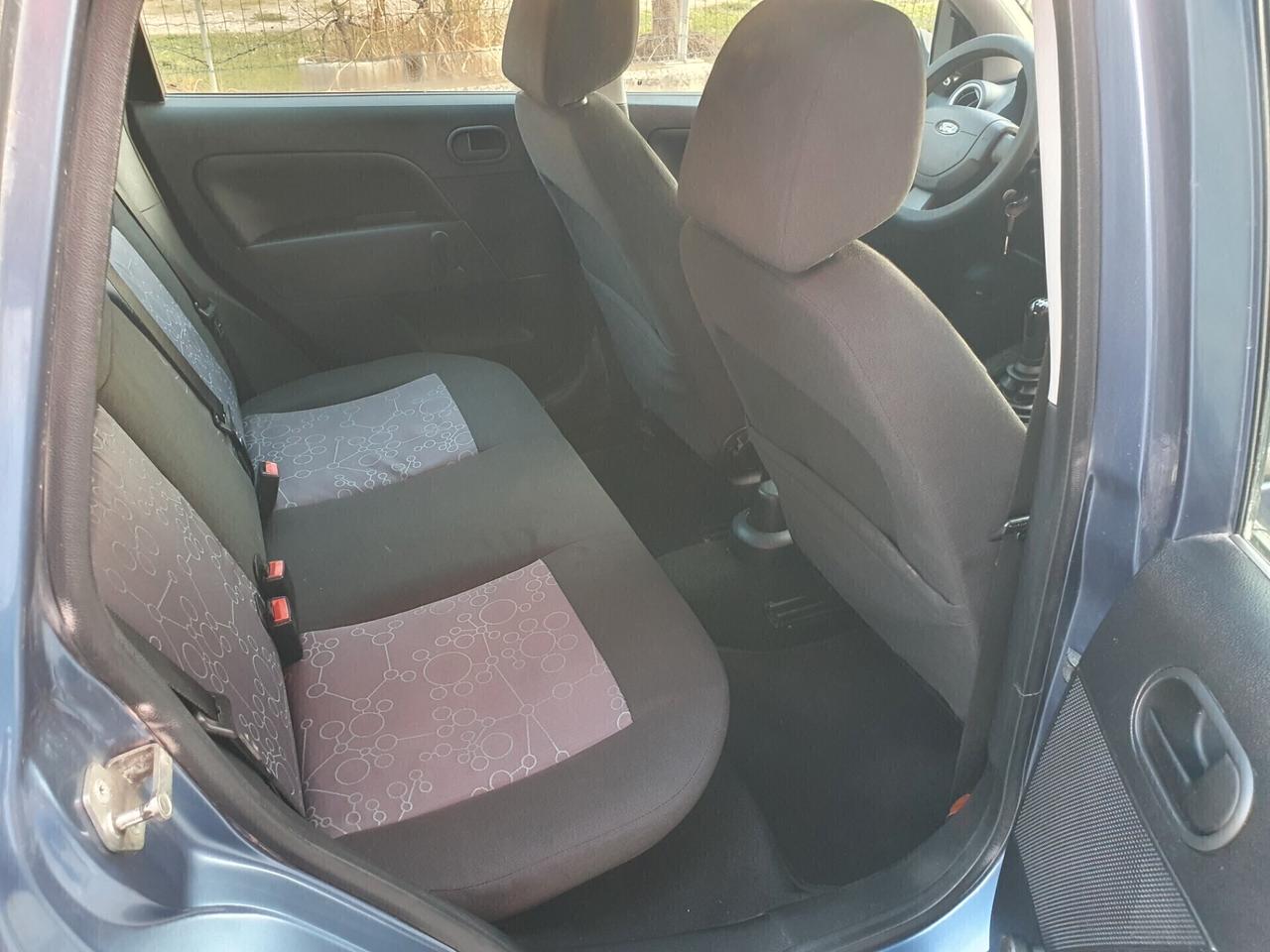 Ford Fiesta 1.4 TDCi Neopatentati manuale 2006